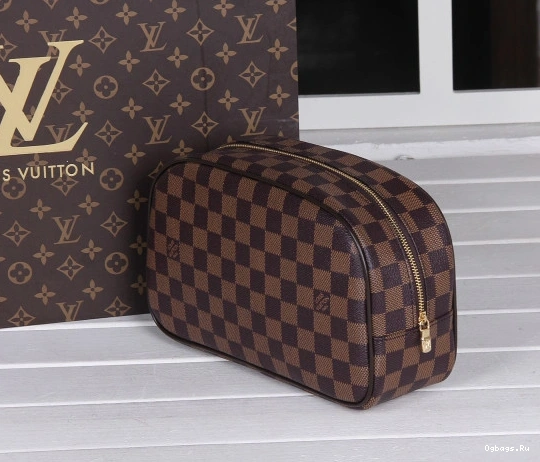 TOILETRY VUITTON BAG LOUIS 0120